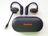 The OneRock Link 20 open-ear earphones feature a 5-mic AI-powered noise reduction system for clearer voice calls.. (Image source: Notebookcheck)