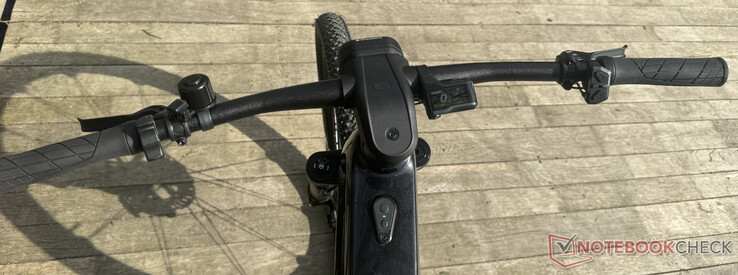 Controller for e-drive on the top tube and left on the handlebar, gears on the right