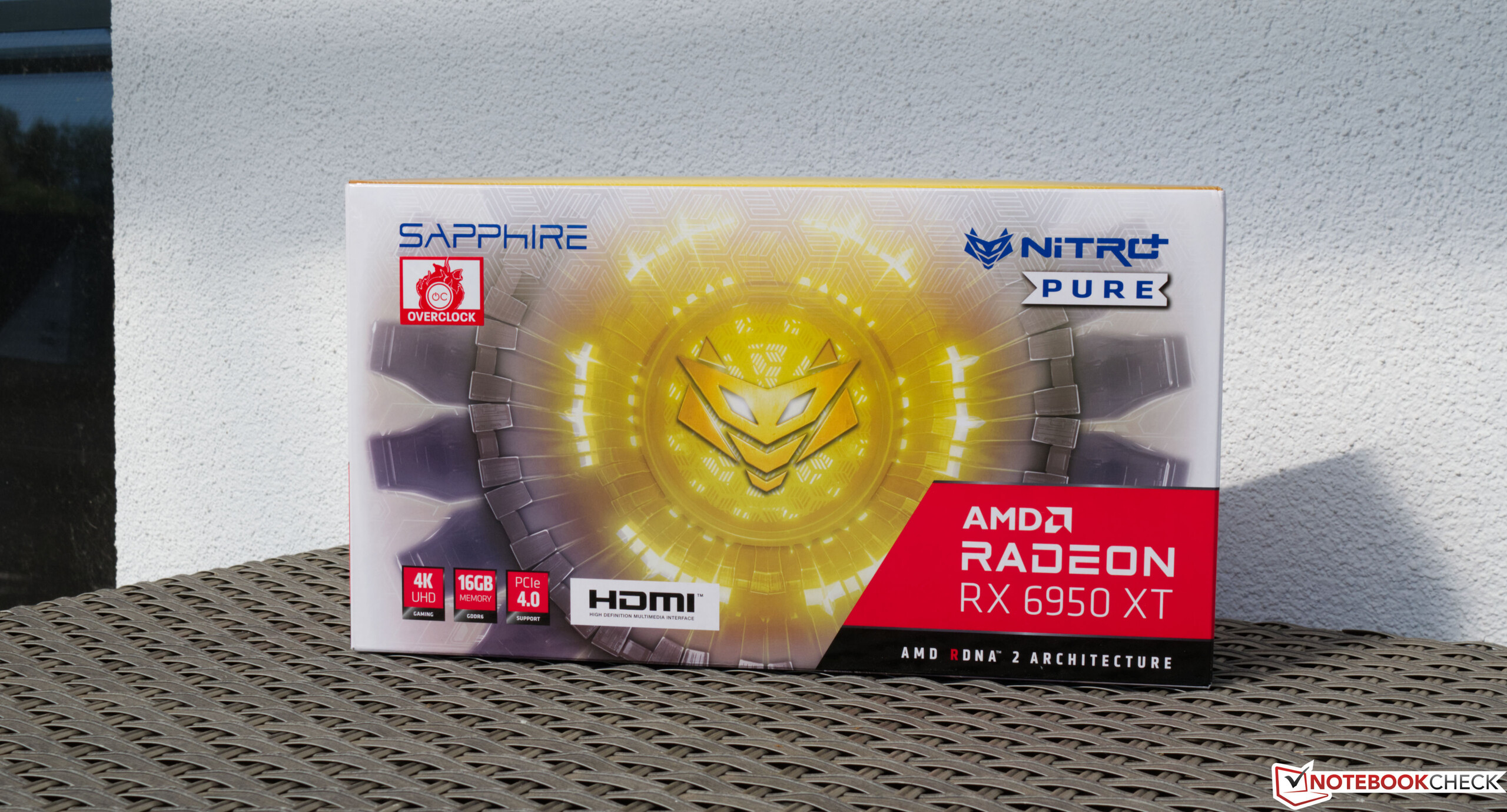 Recension av AMD Radeon RX 6950 XT desktop GPU: AMD:s toppmodell utmanar  GeForce RTX 3090 Ti 