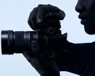 Sigma's latest zoom lens promises a fast aperture in a compact body.