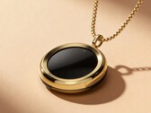 The Gem comes in either a silver or gold finish.