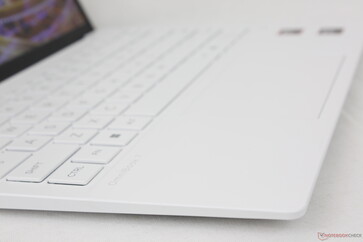 Available in Glacier Silver or Ceramic White color options