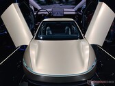 Tesla won't start its ride share robotaxi service with Cybercabs  (Image source: Notebookcheck)