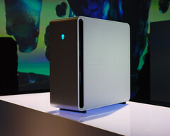 A sleek white chassis for the Area-51 desktop. (Image source: Alienware)
