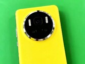 The Huawei Mate 80 Pro is expected to feature a round camera module. (Image source: Director Shi Guan, Weibo)