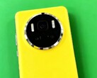 The Huawei Mate 80 Pro is expected to feature a round camera module. (Image source: Director Shi Guan, Weibo)