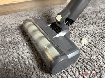 When the carpet pile gets a little longer, the JV9 Pro Aqua struggles more,...