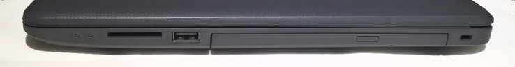 Right side: SD card reader, 1x USB 2.0, DVD-RW drive, Kensington-Lock