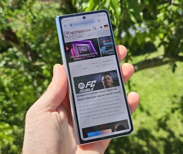 The Galaxy Z Fold5's external display