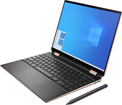 13.5-inch Spectre x360 OLED is one of HP&#039;s best and newest convertibles and it&#039;s on sale for $1400 USD (Source: Best Buy)