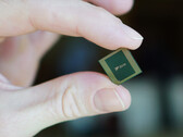 The HiSilicon Kirin 990 comes an with integrated 5G modem. (Source: Android Authority)