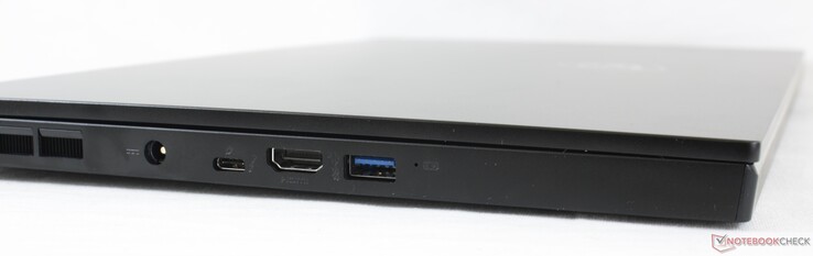 Left: AC adapter, USB-C + Thunderbolt 3 w/ PD and DP, HDMI 2.0, USB-A 3.2 Gen. 2
