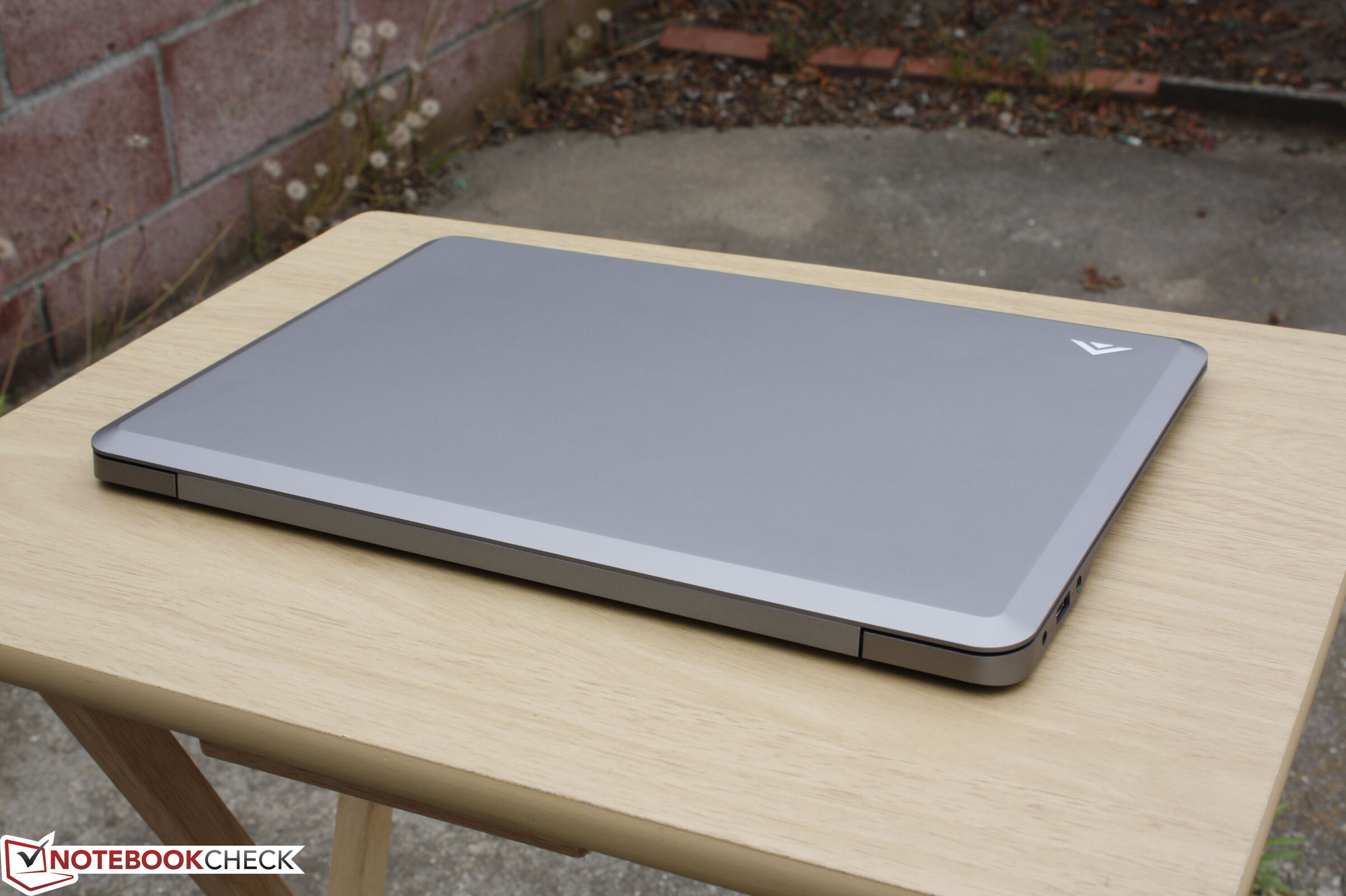 Vizio CT14A0 Notebook Review Reviews