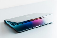 Evidence surrounding the first MacBook with a touchscreen is mounting.