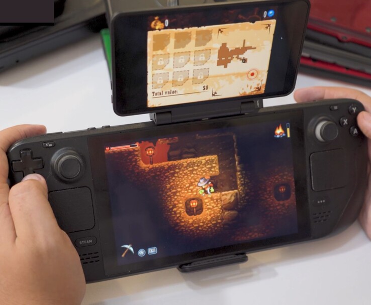Steam Deck paired with Retroid’s dual-screen display showing SteamWorld Dig gameplay on the main screen and the in-game map on the secondary display. (Image source: GameXData via YouTube)