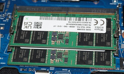 Two RAM slots, here already occupied by the maximum of 32 GB.