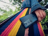 Motorola’s Edge 30 Pro not only looks good, it was also improved significantly. Unfortunately, the camera array is not free of criticism.