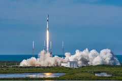 SpaceX Falcon 9. (Source: SpaceX)