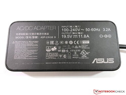 230W power adapter (16.5 x 7.5 x 3 cm)