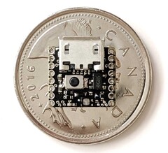Small yet mighty: The Nionics ATTO atop of a Candian Quarter. (Image source: Nionics)
