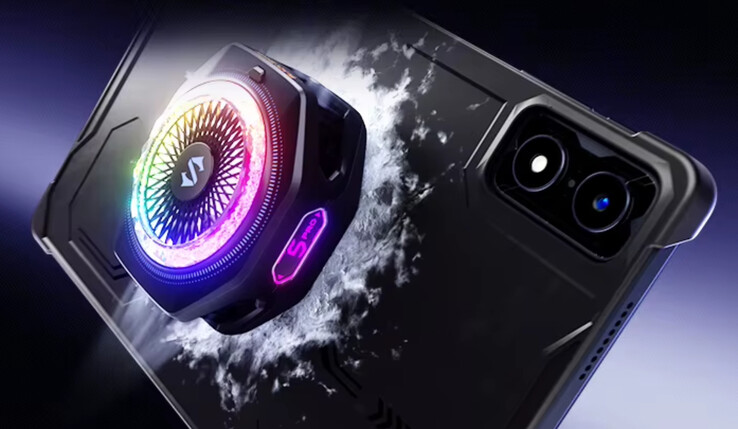 The Black Shark Gaming Tablet is also compatible with Xiaomi's magnetic cooler.