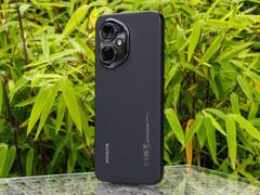 Honor 400. (Image source: Daniel Schmidt)