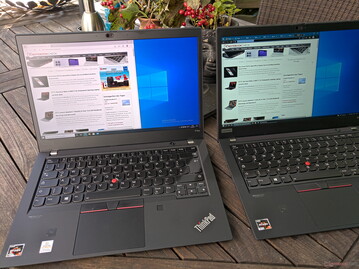 Outdoors (in the shade, UHD P14s left, FHD P14s right)