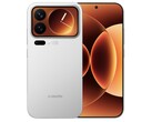 The Xiaomi 17 Pro Max features a 7,500 mAh Silicon-Carbon battery that can be charged at 100 W. (Image source: Xiaomi)