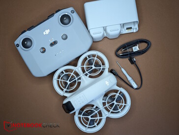Box contents, two spare propellers were also included