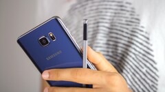 The Galaxy Note 5 is one of several older flagships to receive a new update. (Image source: Canoopsy)