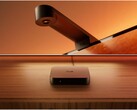Philips Hue Play Screen Sync with fisheye camera (top) and Play HDMI sync box 4K (bottom).