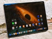 Notebookcheck reviews the Honor MagicPad 4