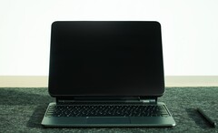 The Khadas Mind Go is a very versatile productivity device that can replace a tablet, laptop and desktop