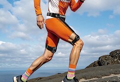 The Vigx π6 exoskeleton helps lift the leg at the thighs to reduce walking and running effort. (Image source: Vigx)