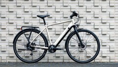The Decathlon Elops LD500E electric bicycle has up to 115 km (~71 miles) of assistance range. (Image source: Decathlon)