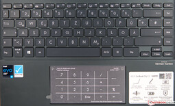 Keyboard of the Asus ZenBook Flip 13 UX363