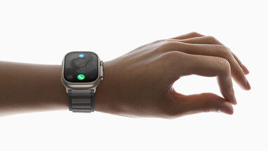 Apple Watch Ultra 2 - Double-tap gesture. (Image Source: Apple)