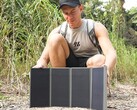 A Kickstarter crowdfunding campaign has launched for the DEXPOLE Solar Power Bank. (Image source: DEXPOLE)