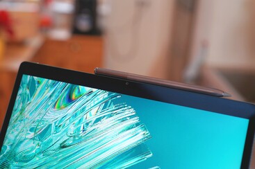 IPS screen of the Lenovo Yoga Tab Plus is shown (Image source: Florian Schmitt)