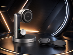 The Ugreen MagFlow Pro 3-in-1 magnetic wireless charging stand 25 W and the MagFlow 2-in-1 foldable magnetic wireless charger 25 W