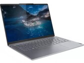 The Lenovo Slim 7i features narrow side bezels. (Source: Lenovo)