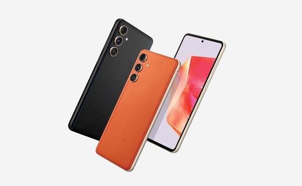 Galaxy C55 背面采用皮革饰面，是中国独有的。（图片来源：三星）