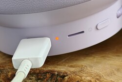 Vivo Over-Ear Headphones with charging LED