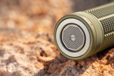 The tail switch provides access to turbo and high brightness levels, with optional momentary on.