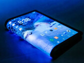 Strangely enough, Samsung is looking to adopt the outwards-folding design for its upcoming clamshell phones.  (Source: TechTalkTV)