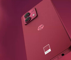 The Moto G84 5G in its Viva Magenta colourway. (Image source: Motorola)