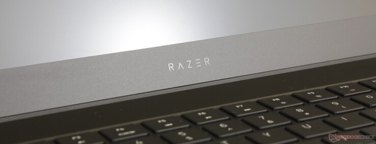 Razer Blade 15 Advanced Model (RTX 2070 Max-Q, FHD) Laptop Review 