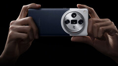 Oppo Find X7 Ultra debuts in China with a revamped camera setup (Image source: Oppo)