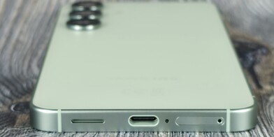 Bottom case side (speaker, USB port, microphone, card slot)
