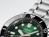 Close-up of the Seiko Marinemaster HBF003J1 showing its green sunburst dial,